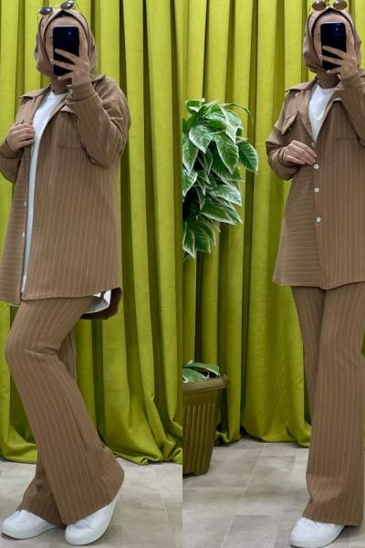 Çizgili Pantolonlu Takım Camel