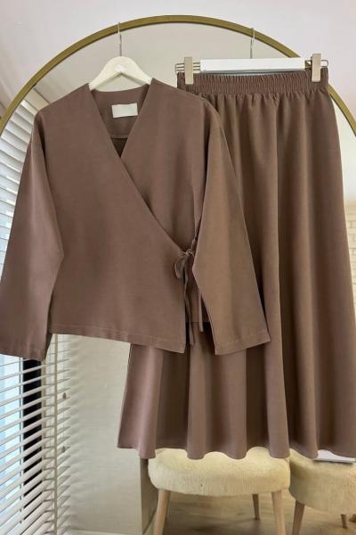 Etekli Keten Takım Kahverengi